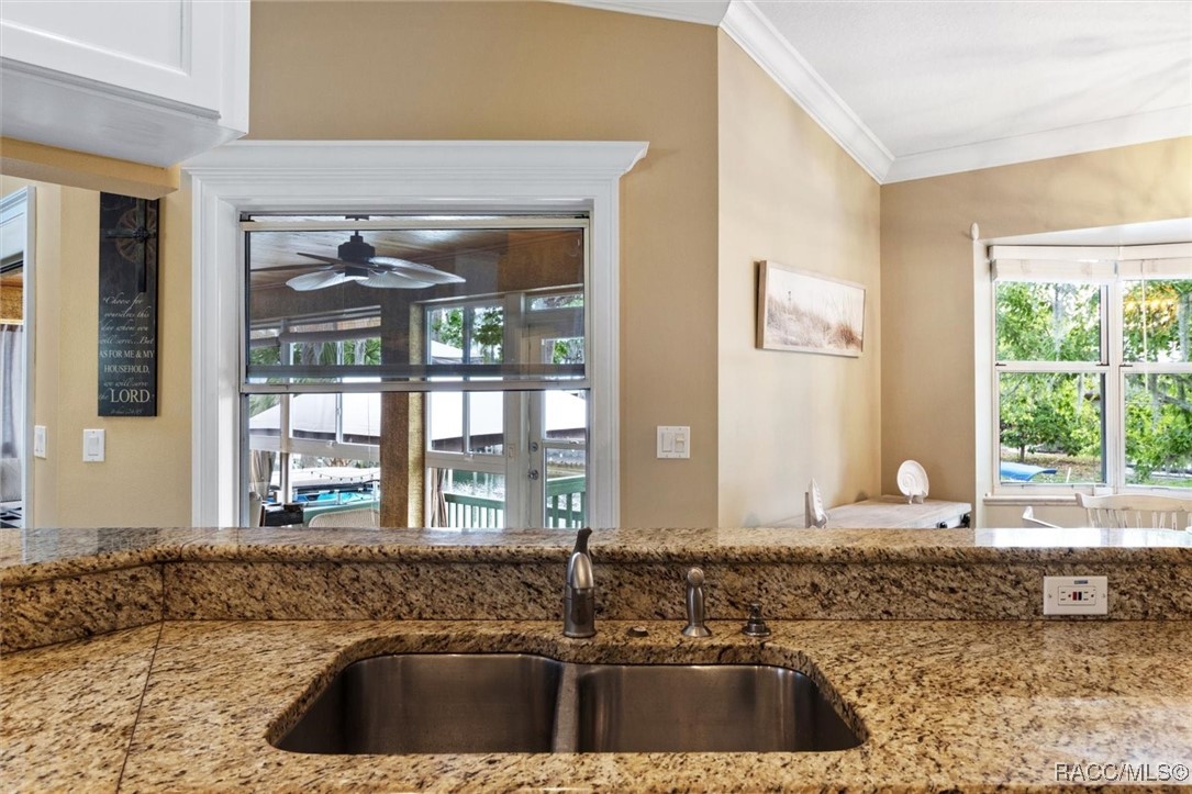 1203 SE 3rd Avenue, Crystal River, New York image 11