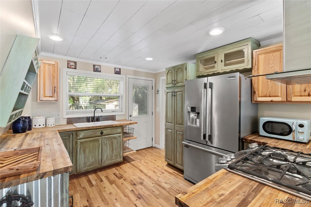8309 Oakgren Road, Brooksville, New York image 14