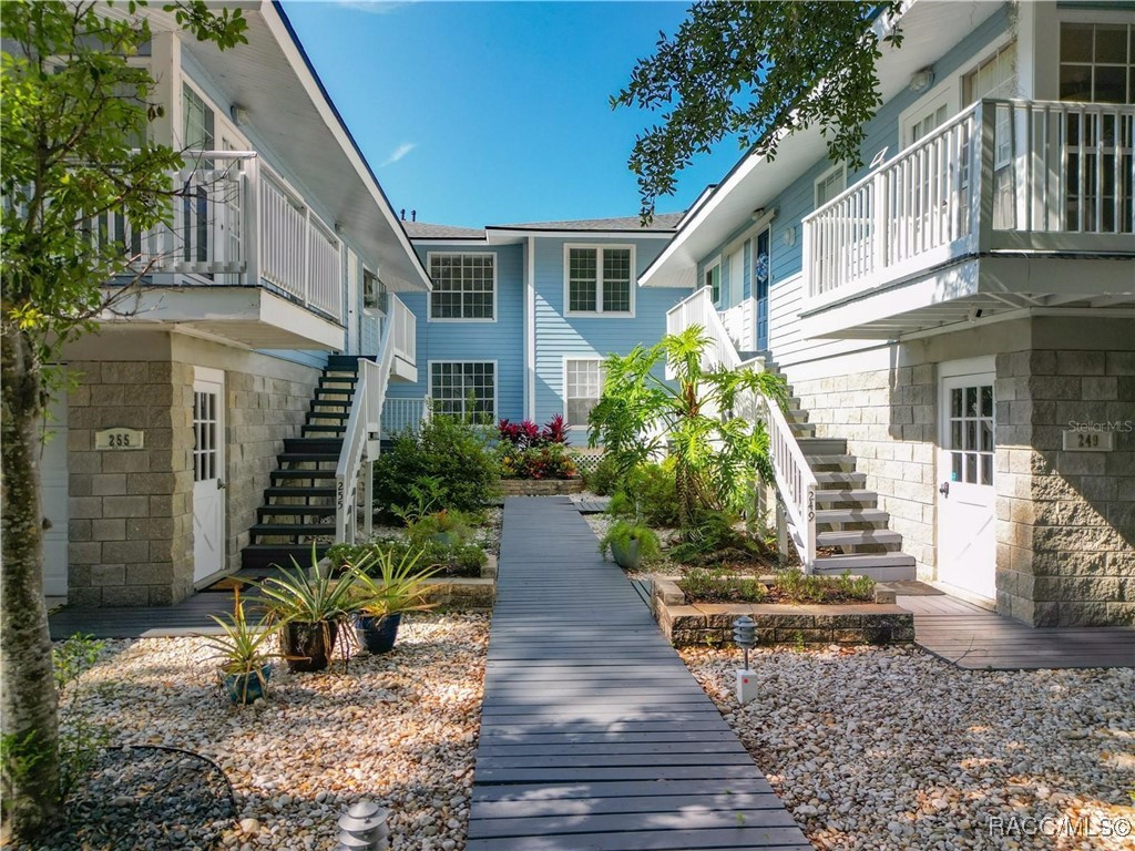 255 NW Bay Path Drive, Crystal River, New York image 10