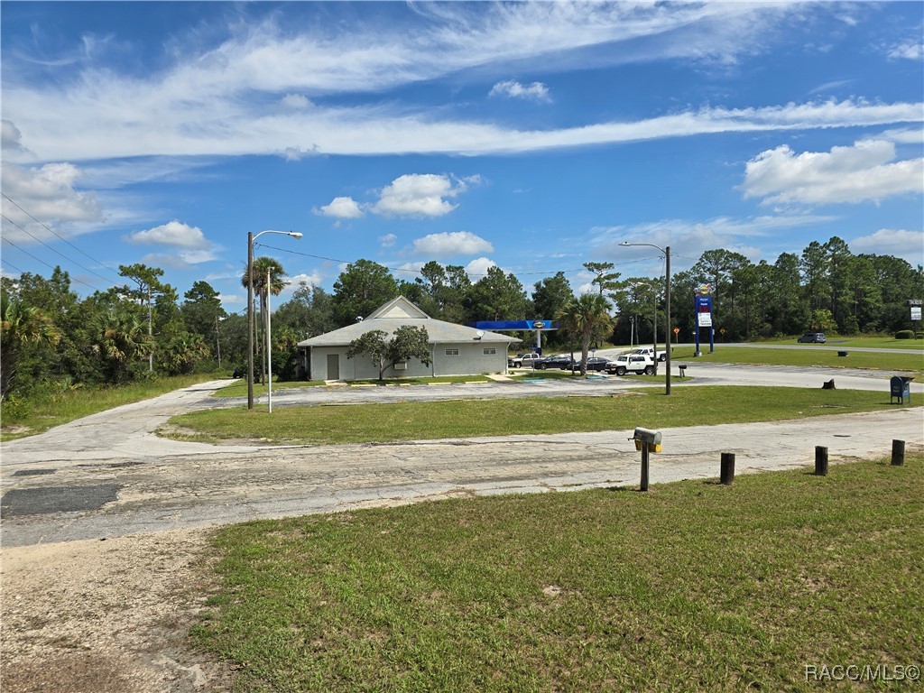 9570 N Colonial Way, Citrus Springs, Florida image 9