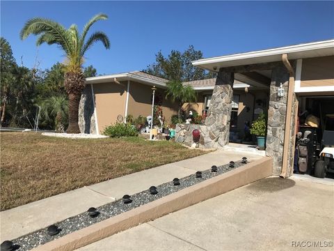 A home in Crystal River