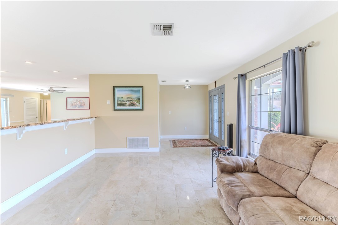 12191 Monarco Lane, Spring Hill, New York image 12