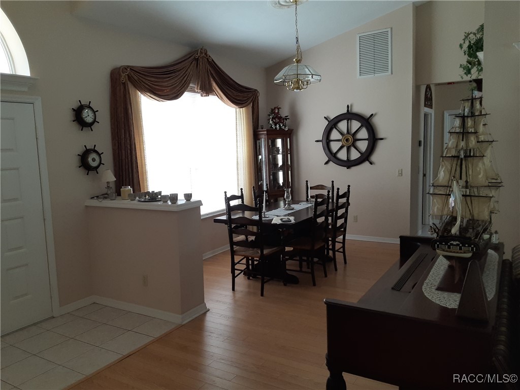 1492 E Monopoly Loop, Inverness, Florida image 12