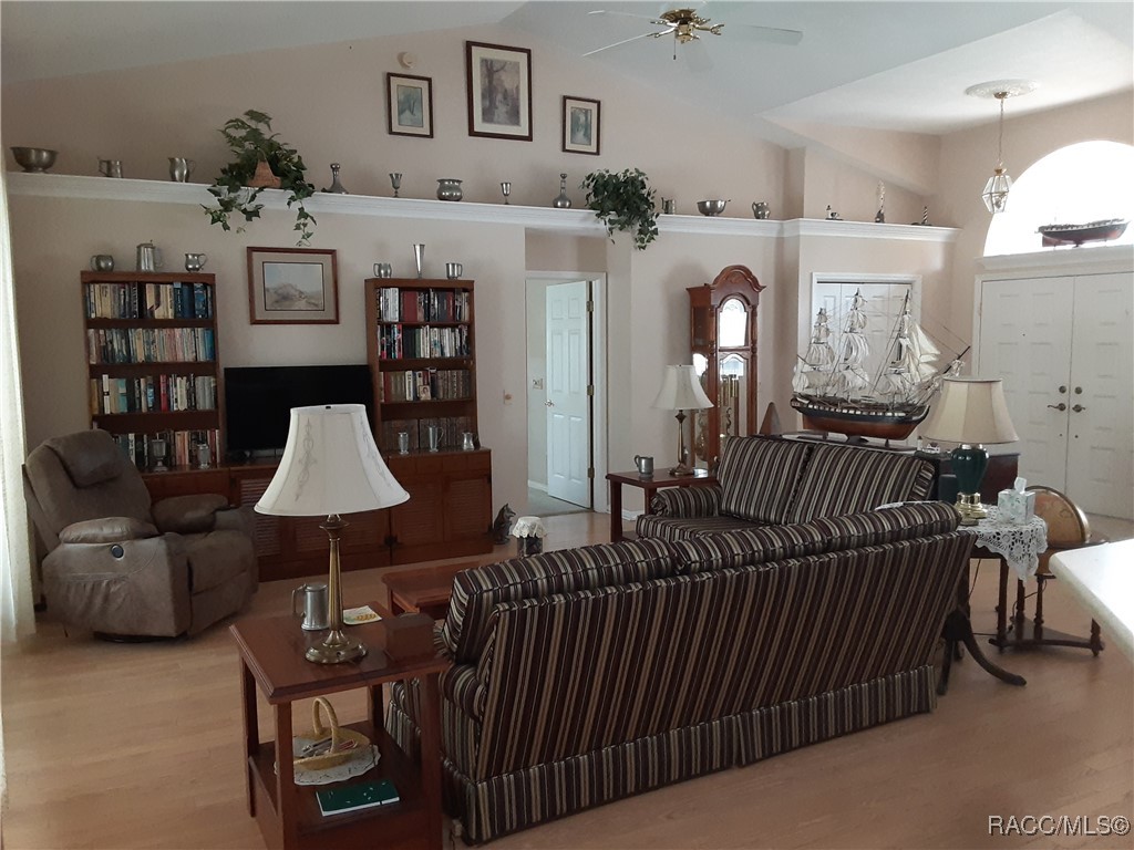 1492 E Monopoly Loop, Inverness, Florida image 6