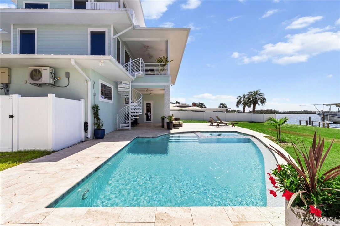 12010 W Bayshore Drive, Crystal River, Florida image 3