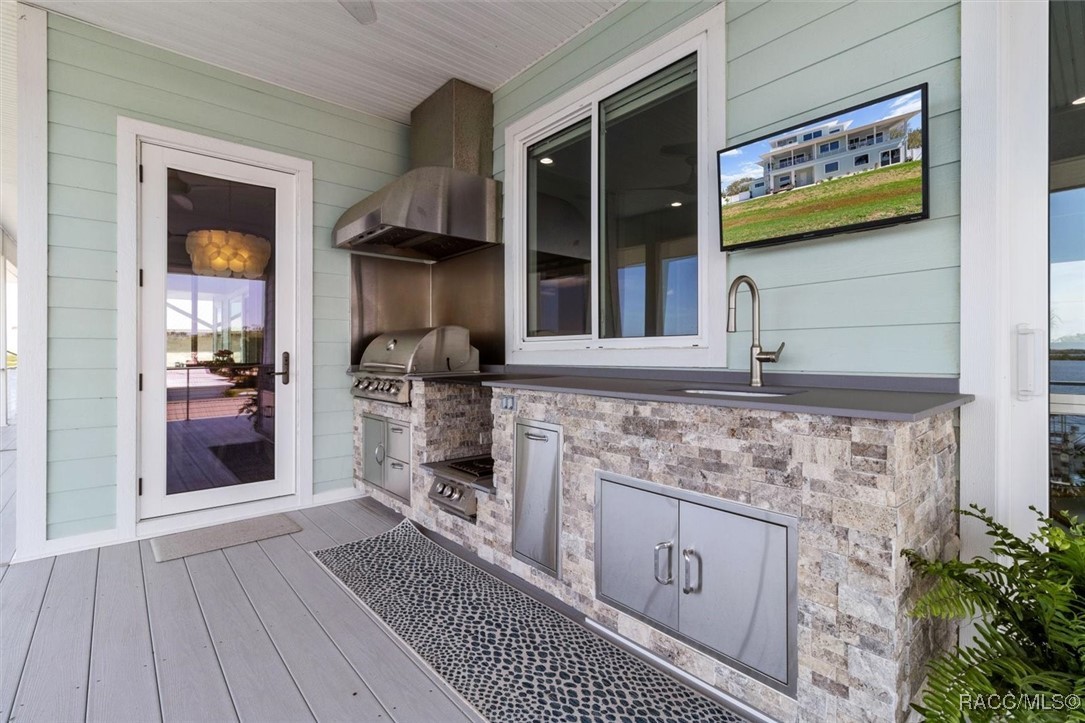 12010 W Bayshore Drive, Crystal River, Florida image 25