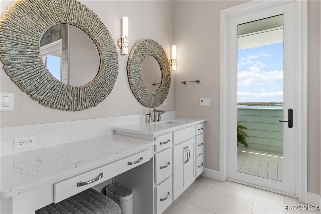 12010 W Bayshore Drive, Crystal River, Florida image 39