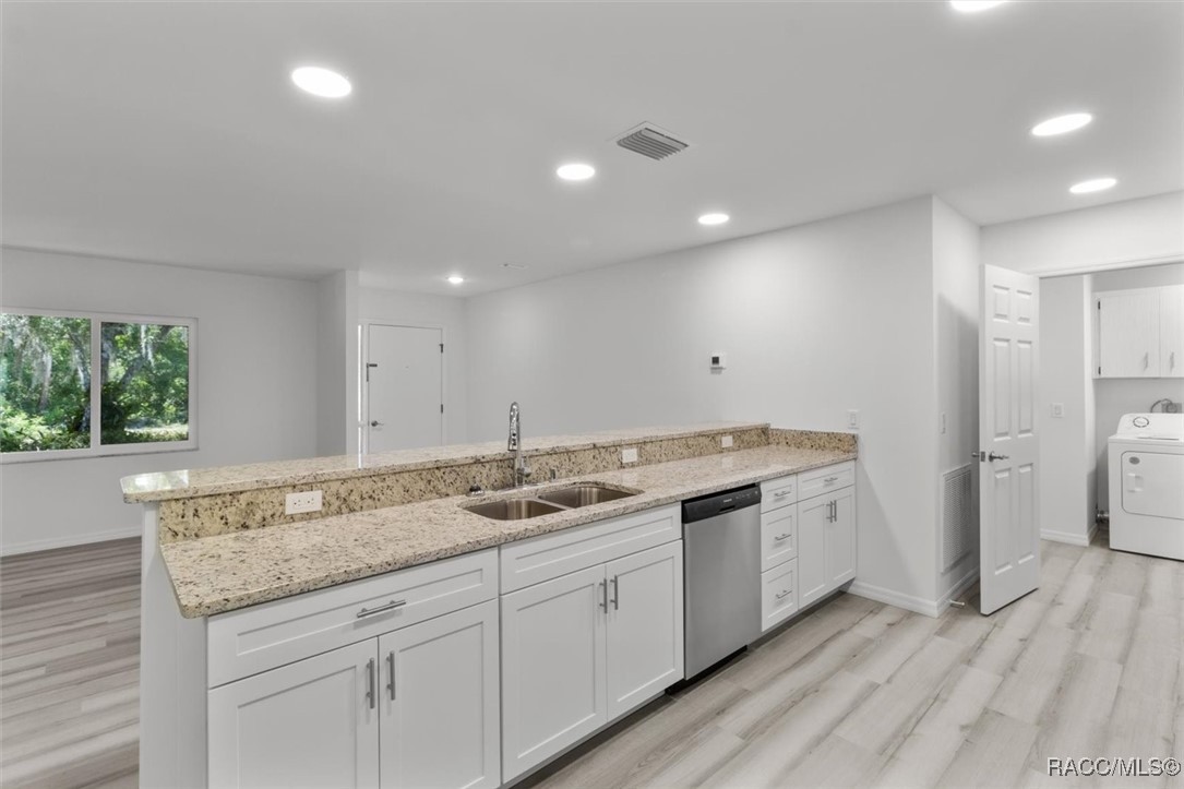 1255 E Estate Point, Inverness, New York image 28