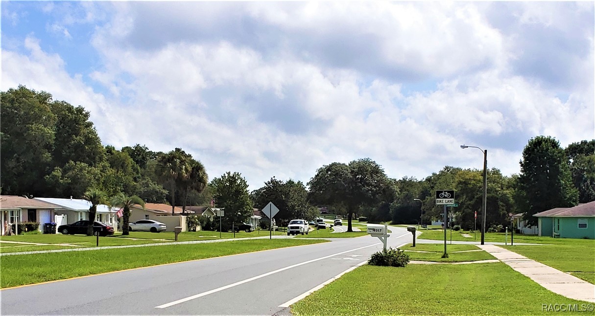 9555 N Old Mill Way, Citrus Springs, Florida image 18