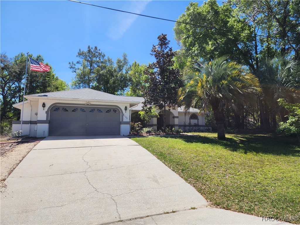 528 W Dandee Place