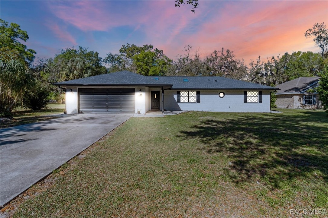 3014 S Skyline Drive, Inverness, Florida image 2