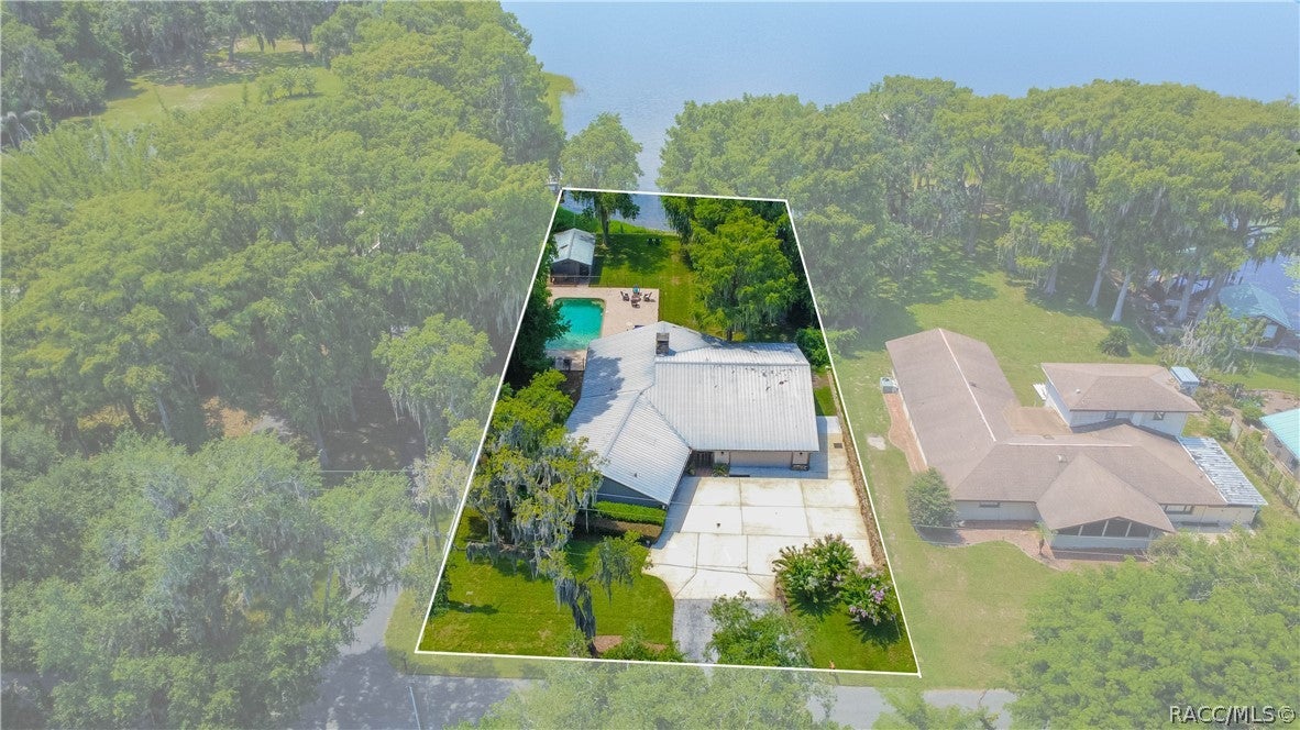 85 S Hunting Lodge Drive