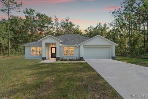 A home in Weeki Wachee