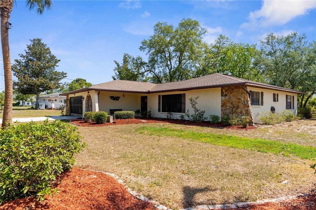 2072 Maguire Avenue, Spring Hill, Florida image 33
