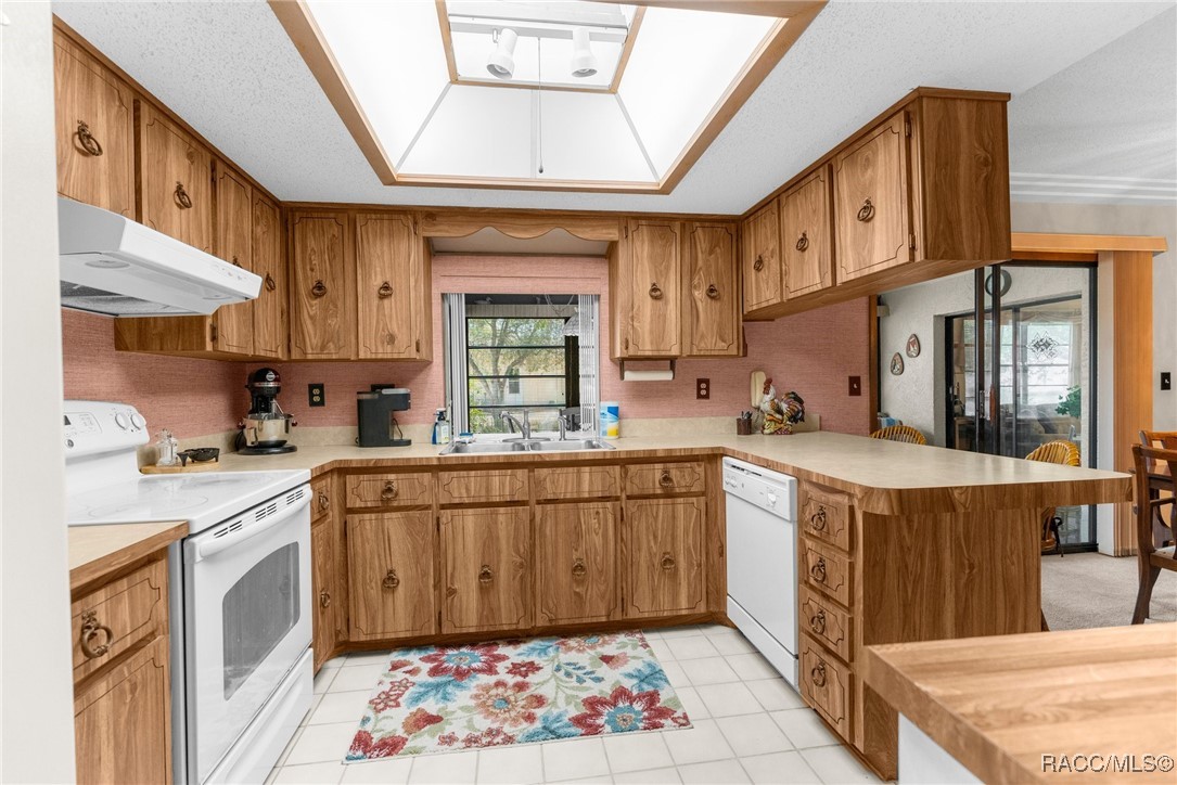2072 Maguire Avenue, Spring Hill, Florida image 11