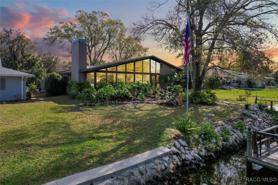11590 W Waterway Drive