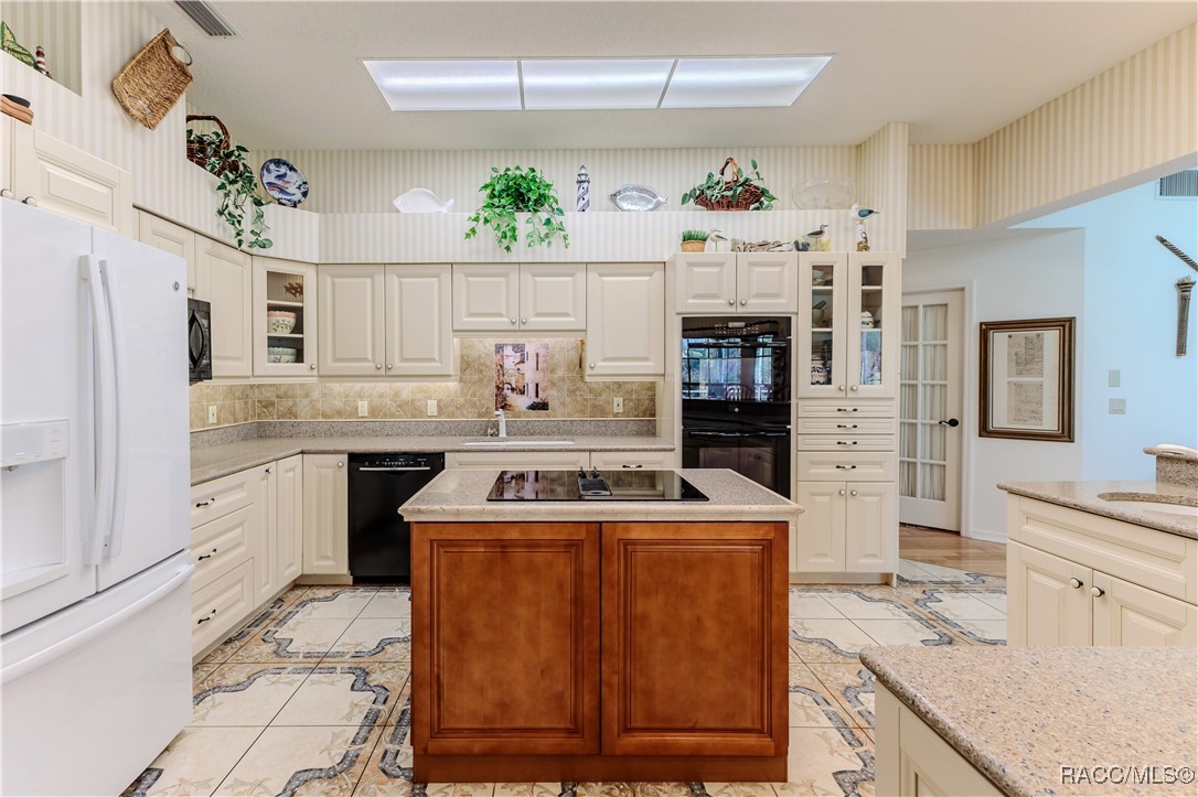 8132 Summersong Court, Spring Hill, Florida image 22