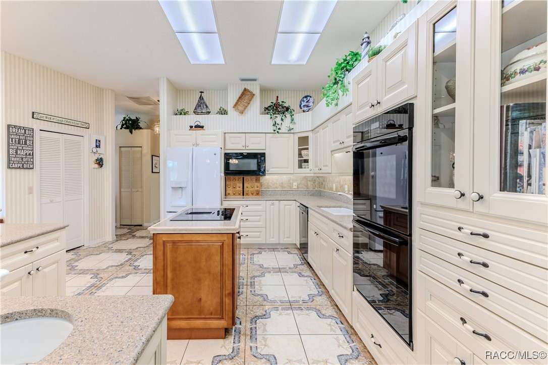 8132 Summersong Court, Spring Hill, Florida image 21