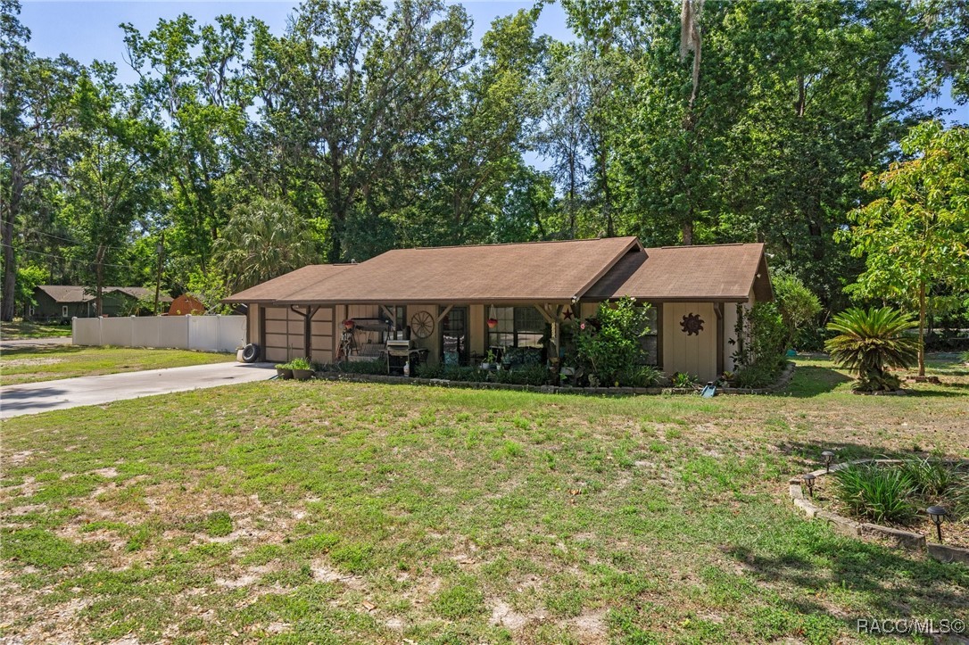 23206 Frontier Way, Brooksville, Florida image 1