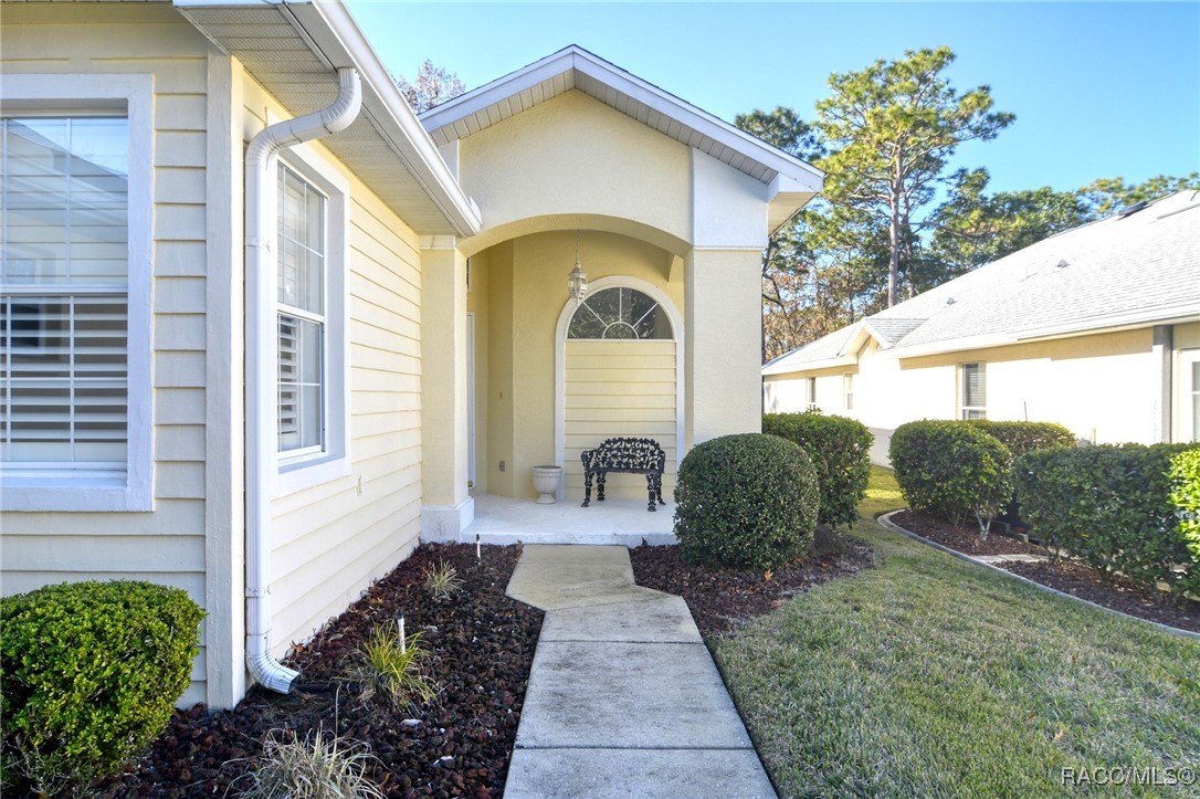 44 W Byrsonima Loop, Homosassa, New York image 2
