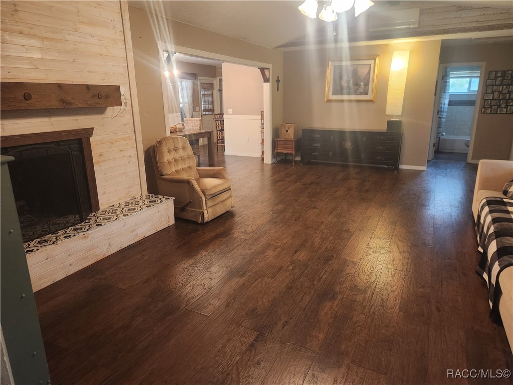 7346 W Dunklin Street