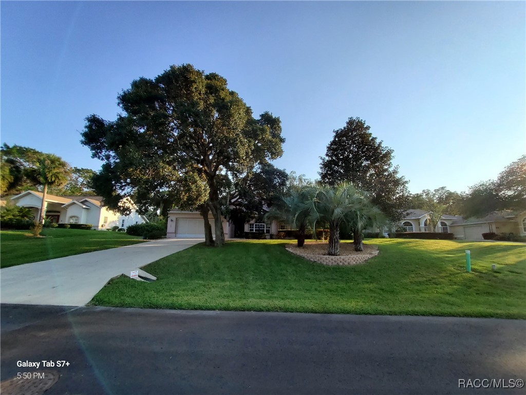 1566 E Saint Charles Place