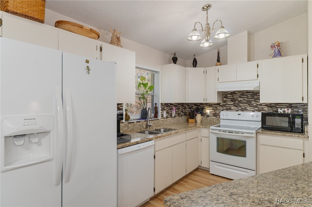5096 S Swallow Avenue, Inverness, Florida image 11