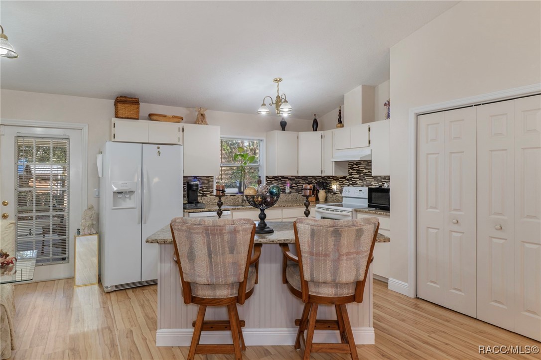 5096 S Swallow Avenue, Inverness, Florida image 9