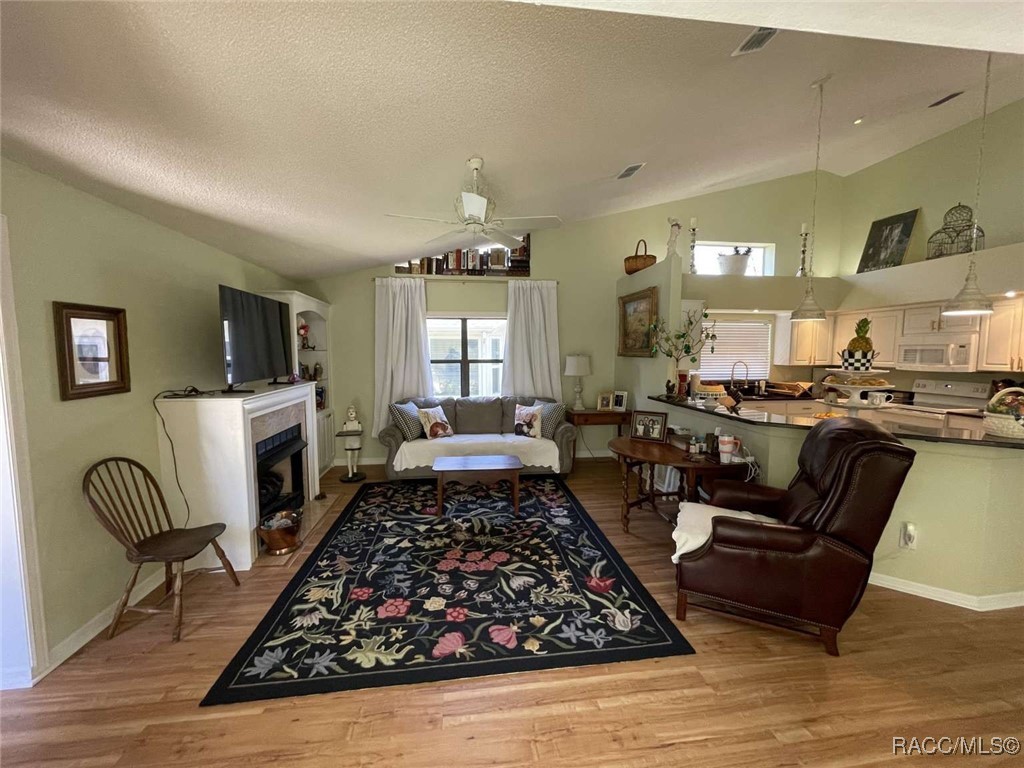 7360 Clearmeadow Drive, Spring Hill, Florida image 5
