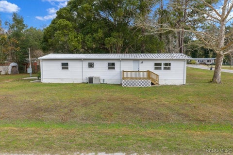 Homes For Sale - 13219 SE 32nd Court<br/> Belleview, FL 34420