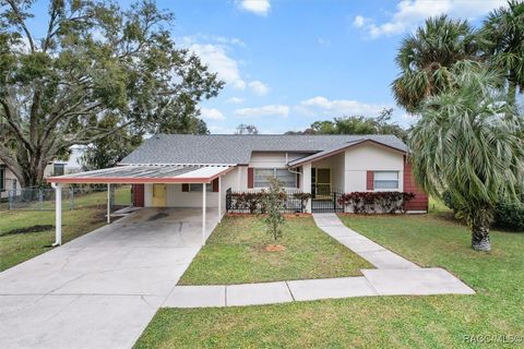 A home in Crystal River