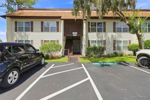 Condo For Sale - 2400 Forest Drive #134<br/> Citrus County, Inverness, FL 34453