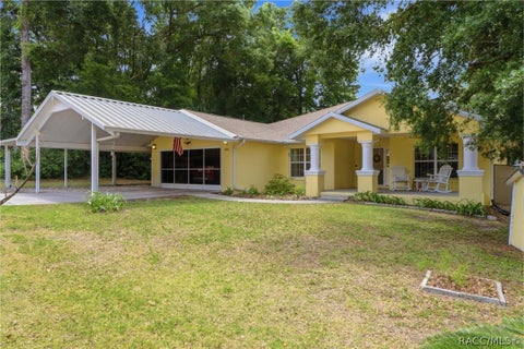 Homes For Sale - 5940 W Pine Circle<br/> Crystal River, FL 34429