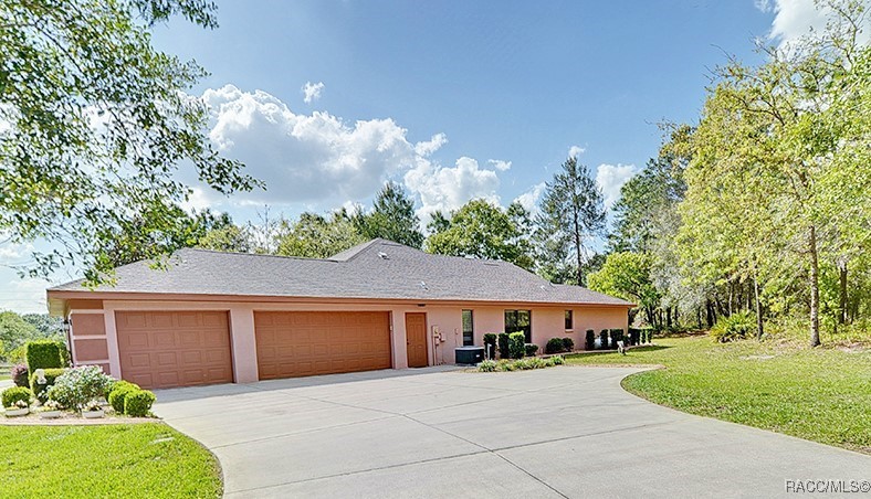 1 Dracaena Court