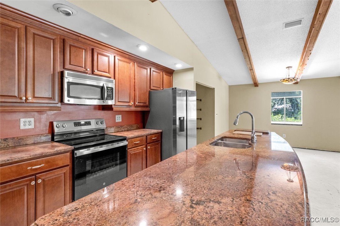 110 S Rock Crusher Road, Crystal River, New York image 11
