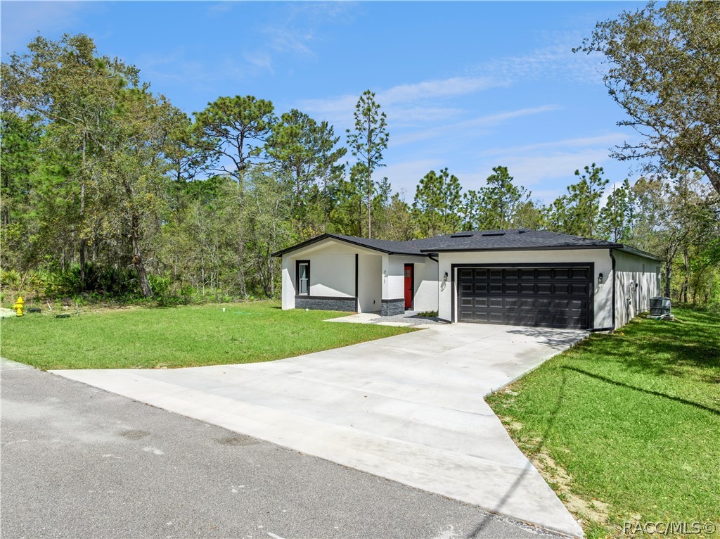 771 W BANCROFT Drive