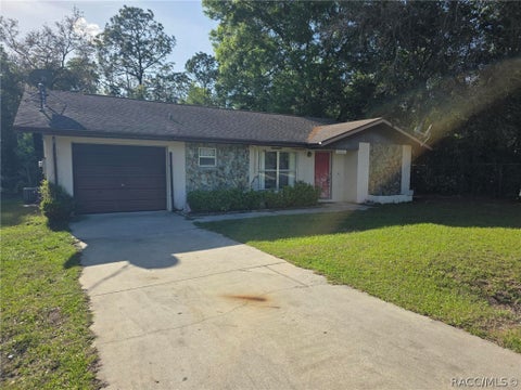 Homes For Sale - 3606 SW Sunnydale Street<br/> Dunnellon, FL 34431
