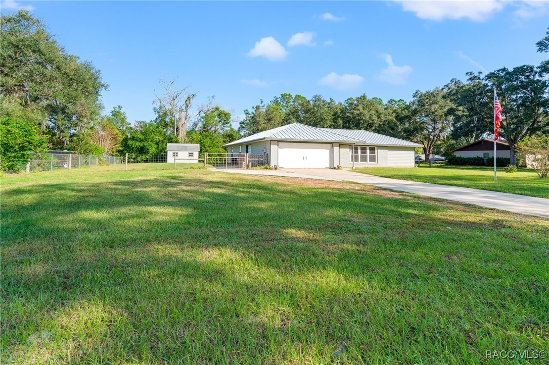 24077 Martin Drive, Brooksville, Florida image 5