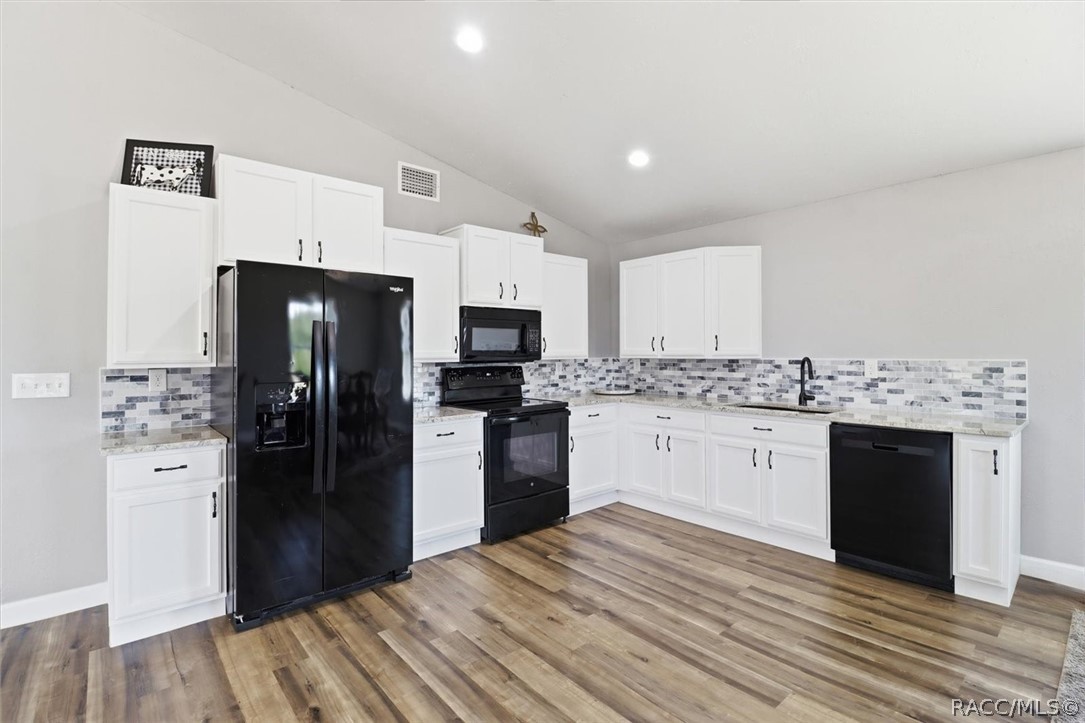 Dunnellon, Florida, 34433, United States, 3 Bedrooms Bedrooms, ,2 BathroomsBathrooms,Residential,Active,2052130