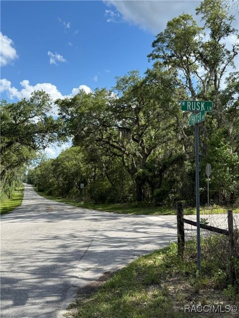 132 S Thayer Avenue Lecanto FL 34461
