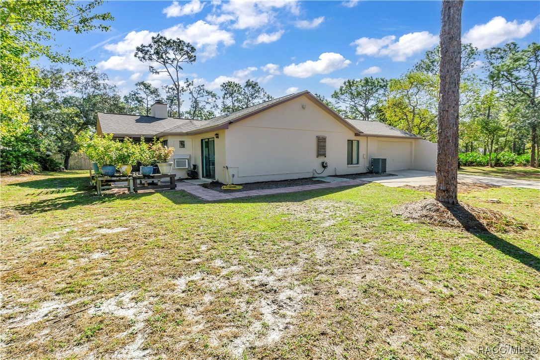 8991 Long Lake Avenue, Weeki Wachee, Florida image 40