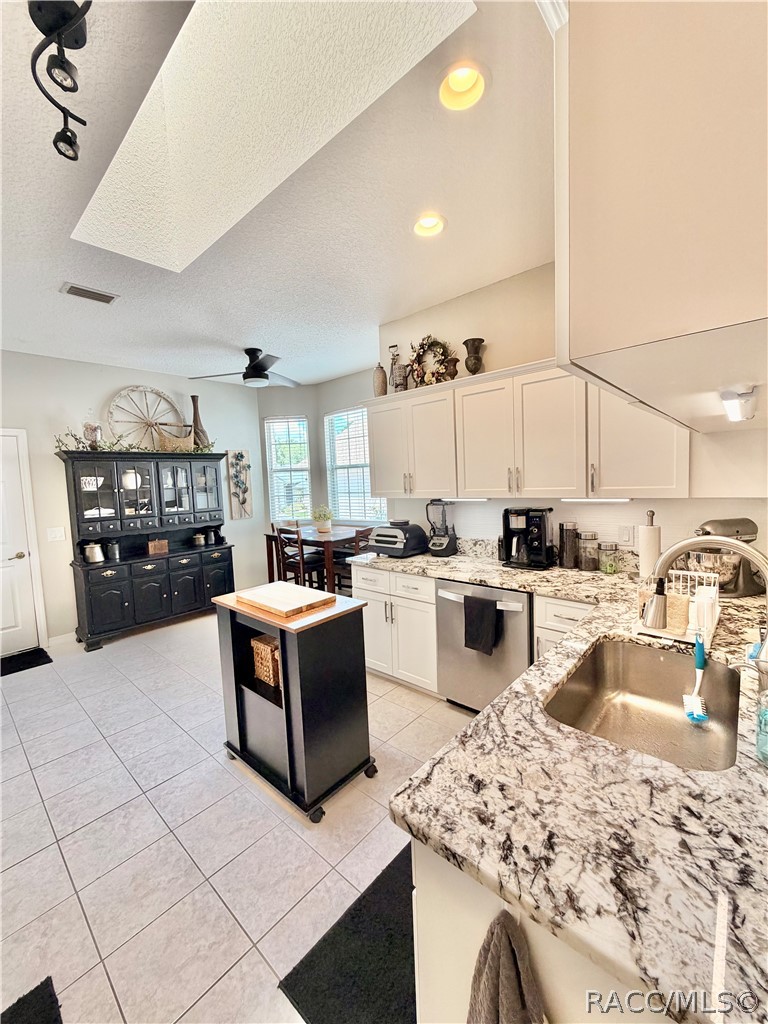 3533 S Belgrave Drive