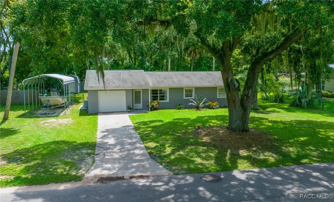 105 S Poinsettia Terrace, Crystal River, Florida image 3