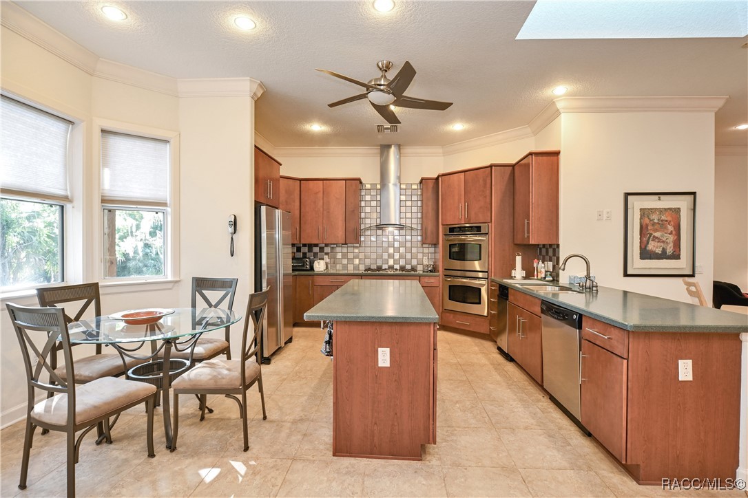 2299 N Bayou Point