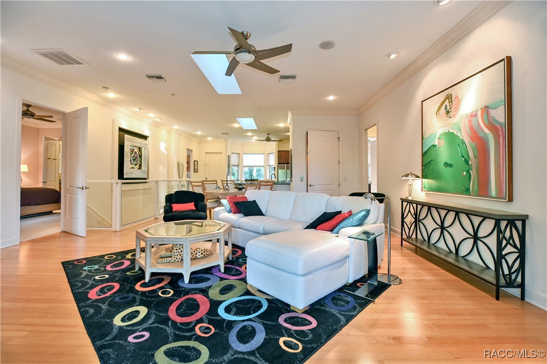 2299 N Bayou Point