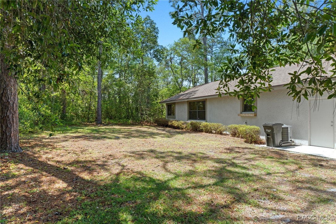 11 Biscayne Street, Homosassa, Florida image 37