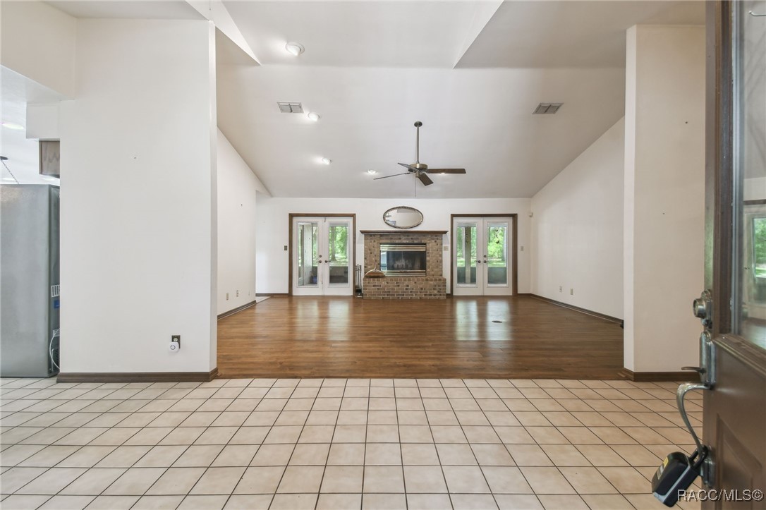 2900 W Sunrise Street