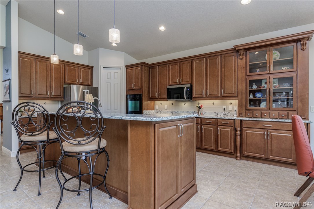 1867 W Quail Meadow Court