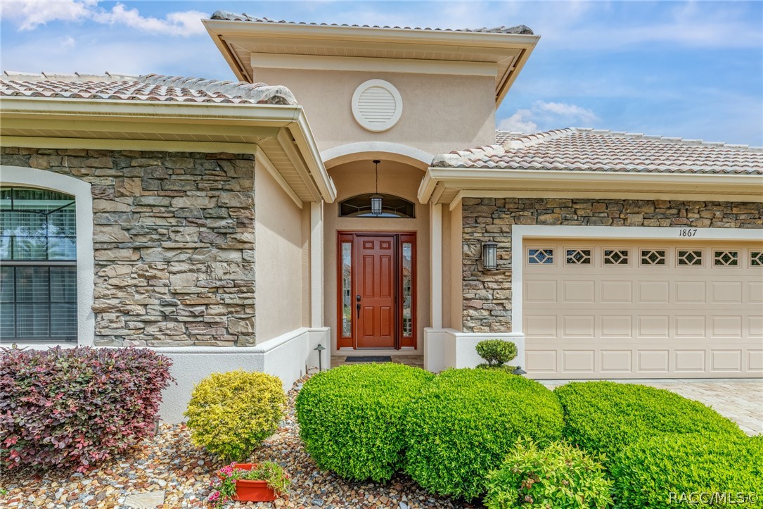 1867 W Quail Meadow Court