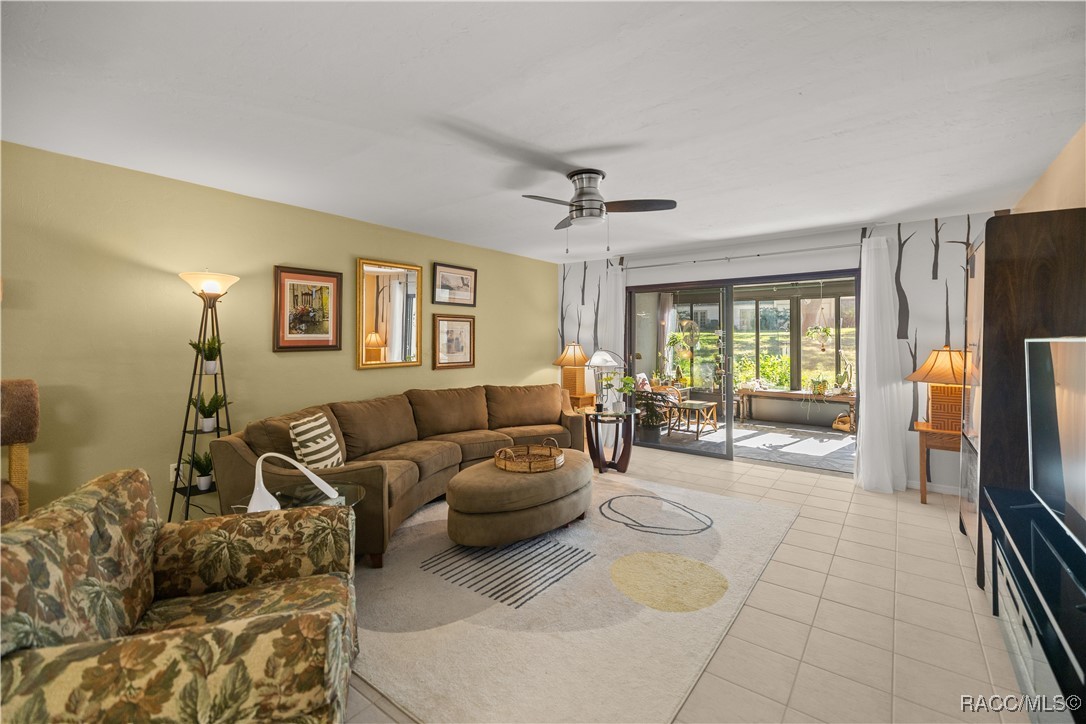 240 E Glassboro Court #2B, Hernando, Florida image 13